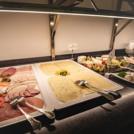 Отель Asgard 4*